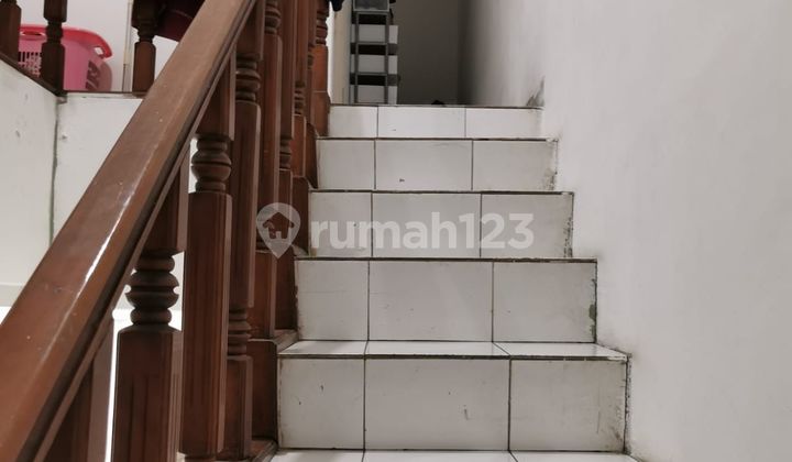 Ready-to-Occupy House, 4-Car Road in Griya Bintara Indah Bekasi 2