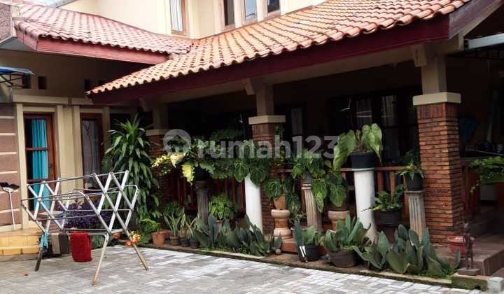 Rumah Luas Cantik Di Jatiwaringin Pondok Gede Bekasi