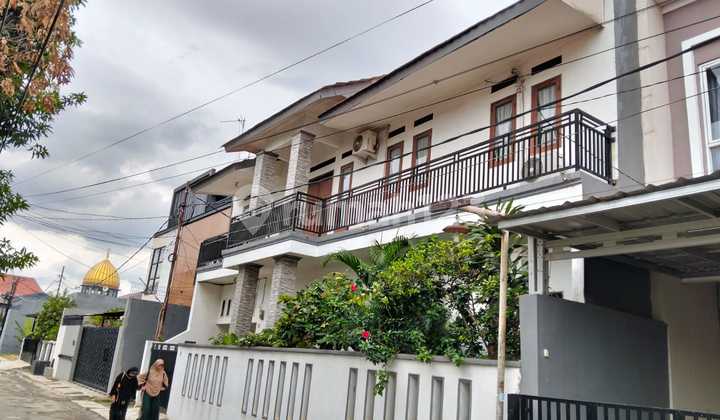 Rumah Siap Huni Di Komplek Di Jatiwaringin Pondok Gede Bekasi