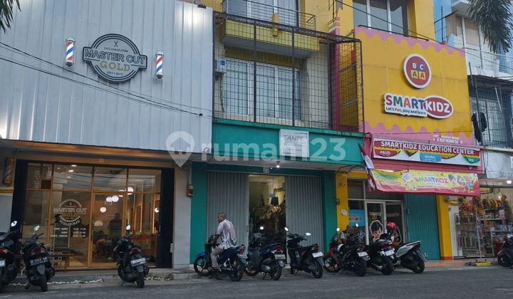 Ready-to-Use Shop House in a Crowded Location at Harapan Indah, West Bekasi 2