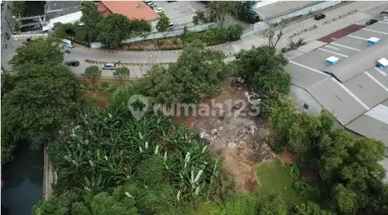 Lot by the Main Road in Cakung, East Jakarta