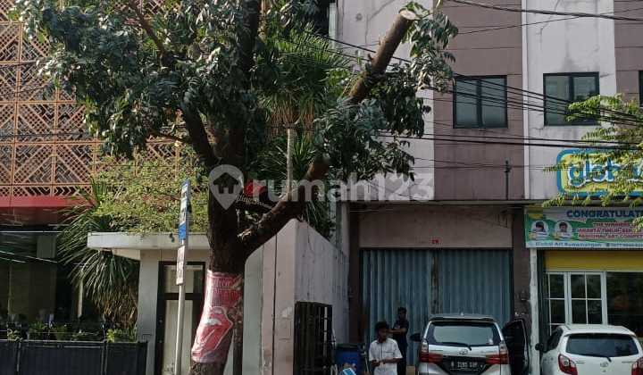 Ruko Siap Pakai di Rawamangun Jakarta Timur Ruko Ruko Siap Pakai di Rawamangun Jakarta Timur Ruko
