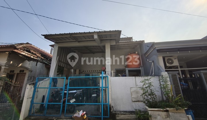 House Near Sports Facilities in Harapan Indah Bekasi