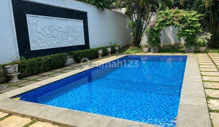 Rumah Luas Ada Kolam Renang Di Kebayoran Baru Jakarta Selatan 2