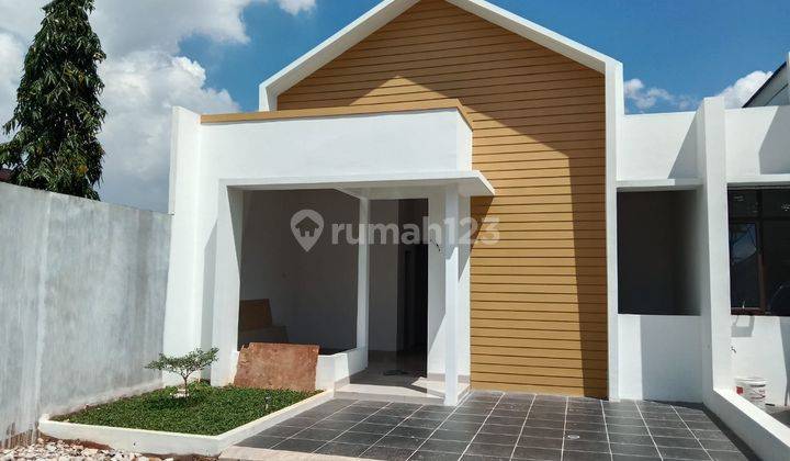 Rumah baru bebas banjir siap huni  7