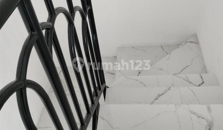 Dijual Rumah Baru Design American Clasic Di Jatiwaringin Kota Bekasi Dekat Tol Dan LRT 2