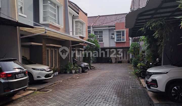 Dijual Cepat Rumah Full Furnish di Duren Sawit Jakarta Timur 2