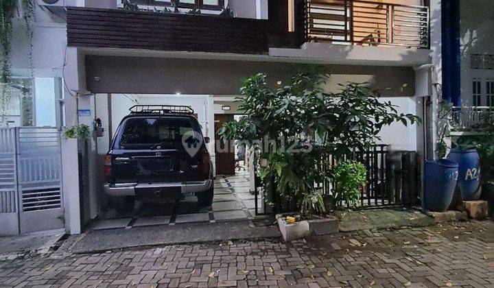 Dijual Murah Rumah 2.5 Lantai Baru Renovasi Di Pekayon Jaya Bekasi Selatan 2