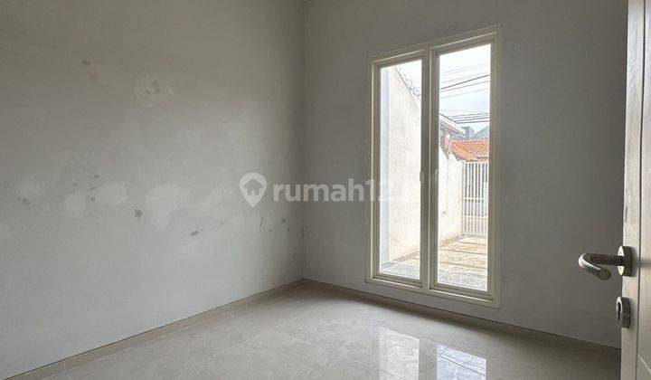 Di Bawah 2m Lebak 2 Lantai 5