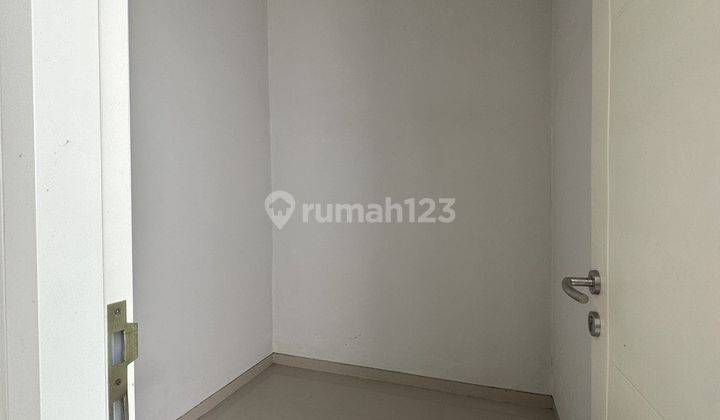 Di Bawah 2m Lebak 2 Lantai 12