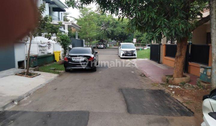  Rumah Semi Furnished Bagus di Kencana Loka, BSD Kencana Loka 6