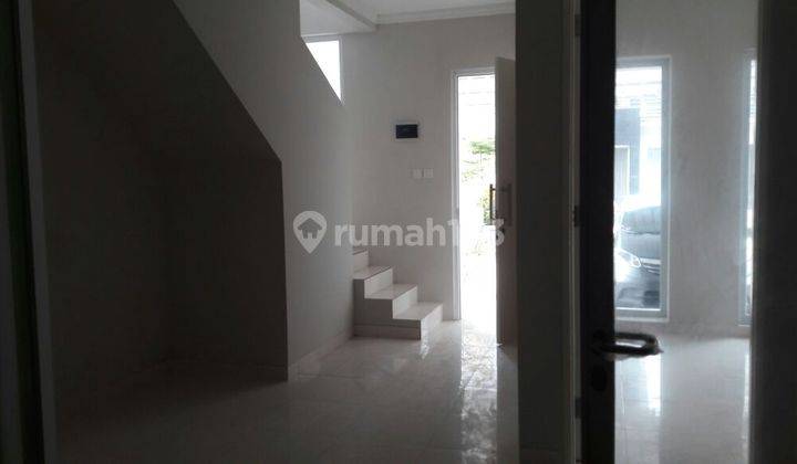 Jual Murah Rumah Modern 2 Lantai Siap Huni Di Graha Raya Bintaro 1