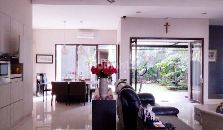 Jual Cepat Rumah Semi Furnished Di De Park Cluster Heliconia Bsd 1