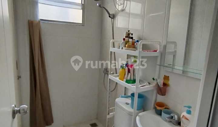 Nice House for Family, Serene Environment, Semi-Furnished Condition 2