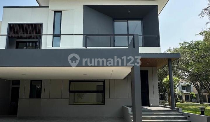 Beautiful Modern House in BSD Foresta, 2 Floors, Neat, Ready to Occupy