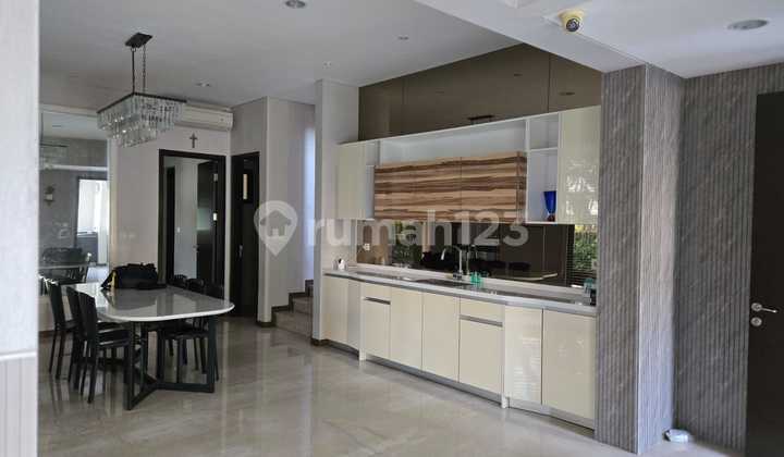 Beautiful Modern House in BSD City 2 Stories Fully Furnished Ready to Occupy 2
