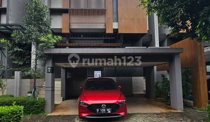 Nice House in Caleus BSD City, 2 Floors, Ready to Occupy, Good Location