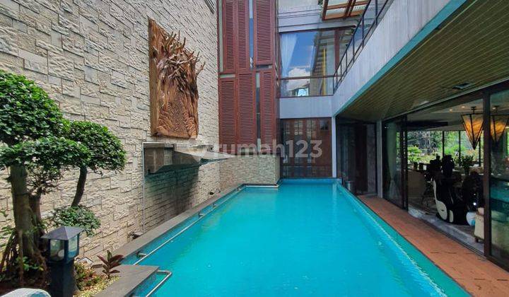 Rumah 2 Lantai Gaya Modern Tropical Lokasi Premium  Furnished 2