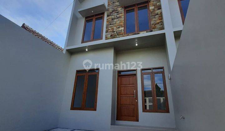 Di Jual Rumah baru 2 lantai harga menarik dalam komplek arcamanik 2