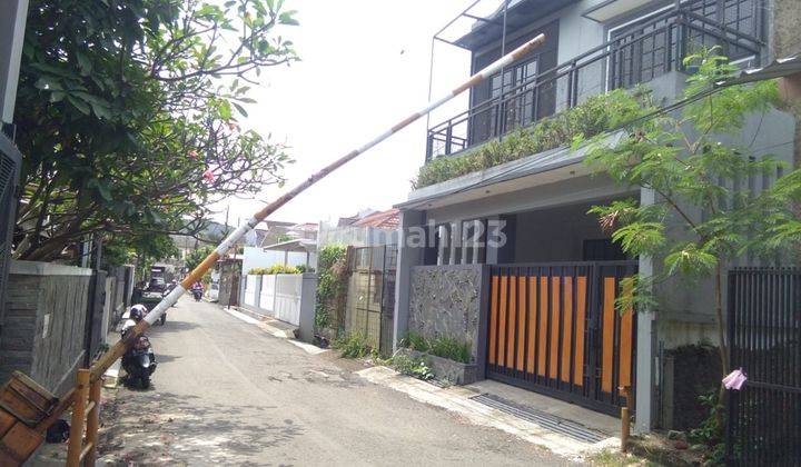 Rumah baru semi furnish siap huni dalam komplek kembar BKR 2