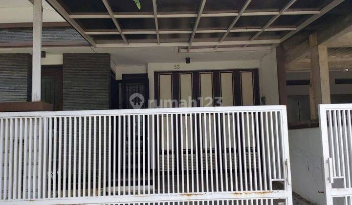 Rumah Siap Huni Komplek Nyaman One Gate di Batununggal indah  1