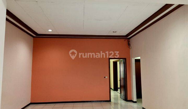 Rumah Asri Pusatkota Sngt Cocok Hunian Maupun Kantor Riau Bandung 2