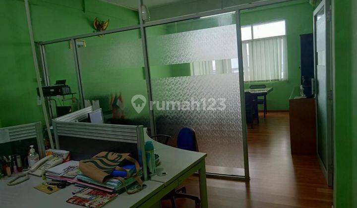 Ruko Dijual Di Jalan Margonda Raya Depok Komplek DMall Letak Strategis 3 Menit Ke Pintu Toll Dan Dekat Stasiun KRL
 2