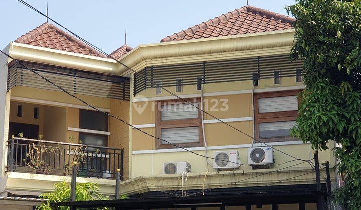 Dijual Rumah 2 Lantai Kondisi Bagus Dan Strategis Di Raffles Hill Berhadapan Dengantrans Studio Mall Cibubur
 1