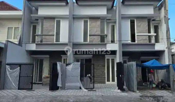 Rumah Lebar Jalan 4 Mobil Di Sutorejo 2