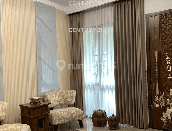 Rumah Cantik Semi Furnished Posisi Kuldesak Di BSD City 2