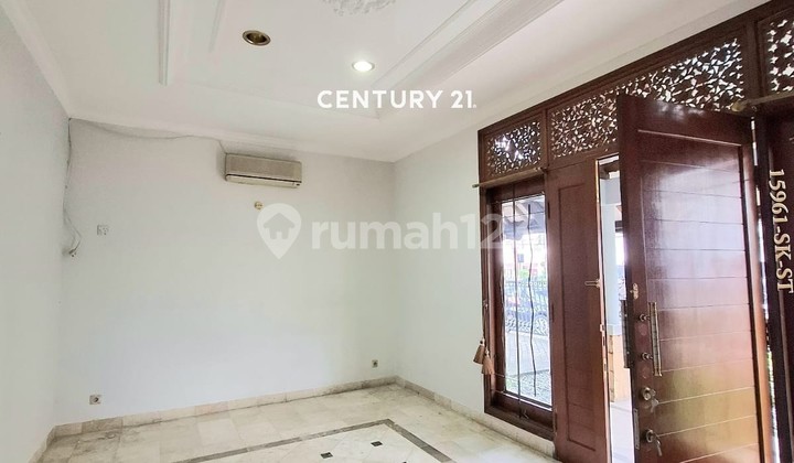 Disewakan Rumah Cocok untuk Tempat Tinggal atau Usaha di Sektor 7 2
