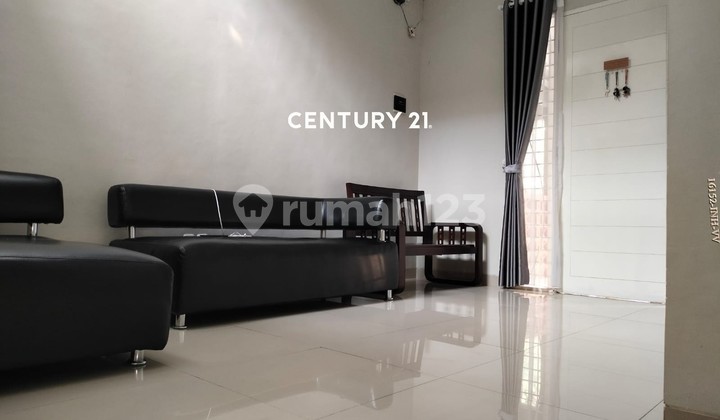 Dijual Rumah Rapih Terawat Dalam Cluster di Serpong Bintaro 2