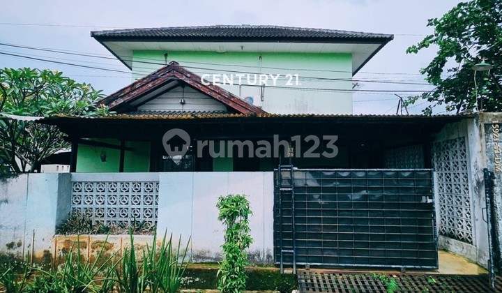Old House for Sale in DPR Complex Bintaro