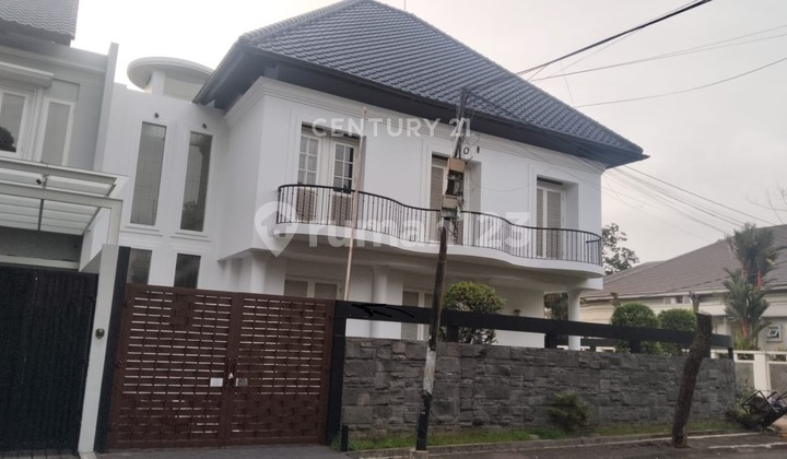 Disewakan Rumah Hook di Bintaro Jaya Sektor 1 Disewakan Rumah Hook di Bintaro Jaya Sektor 1