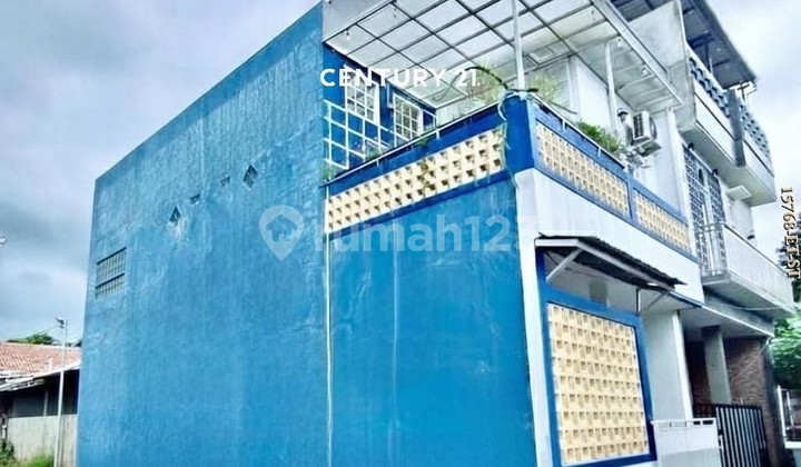 Dijual Rumah Siap Huni di Dalam Cluster di Lokasi Strategis
