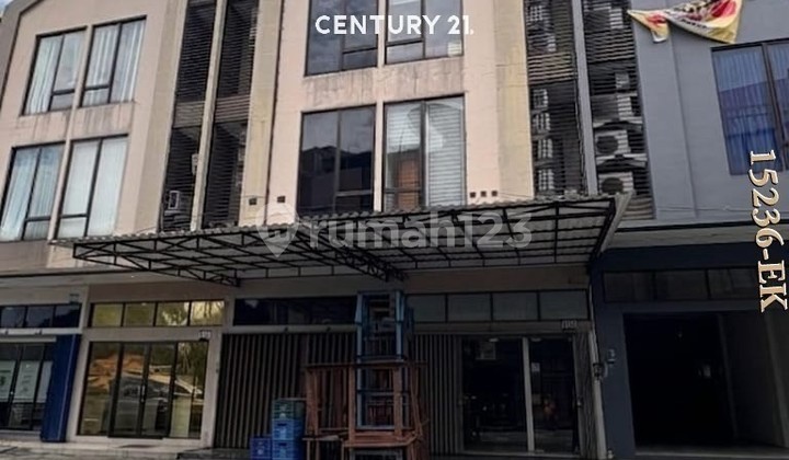 Good Quality 4-Storey Ruko Ready for Use with Selected Materials Already Renovated 1