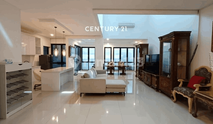 Dijual Rumah Baru Modern Classic Full Furnished Siap Huni di BSD 2