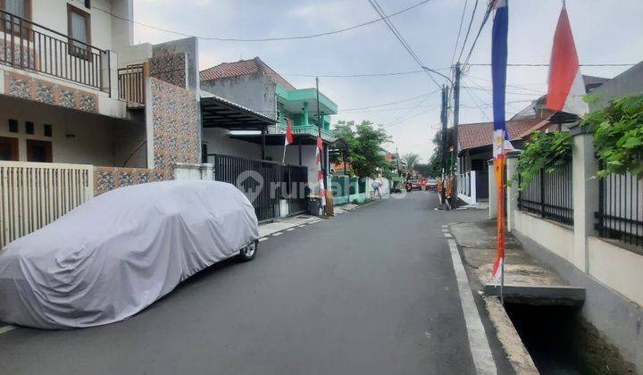 Rumah 2 lantai siap untuk kost2an di PJMI dekat STAN Bintaro 1