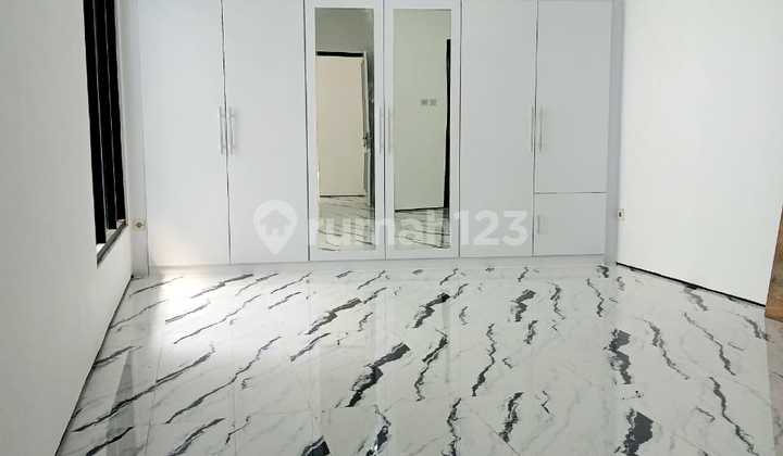 Rumah Emerald Bintaro Sudah Renovasi Cantik Siap Huni Strategis 2