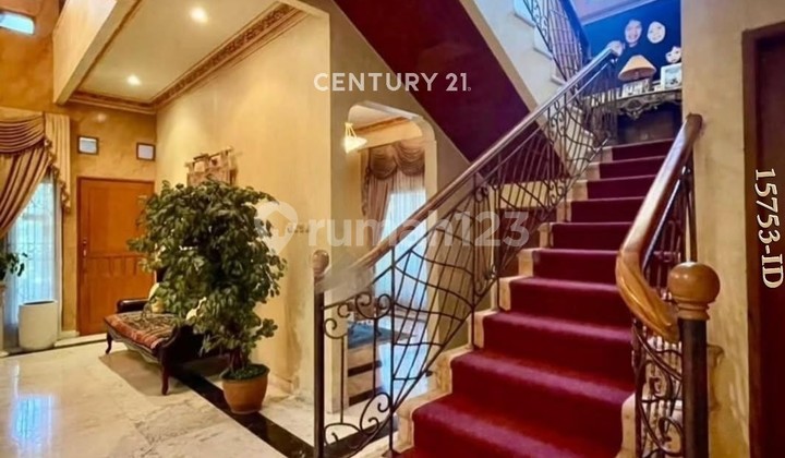 Rumah Hook Besar Mewah Dalam Cluster Exclusive Margonda Depok 2