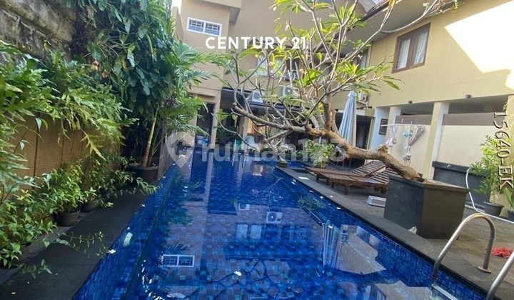 Dijual Rumah Hommy Ada Swimming Pool di Bintaro Sektor 3