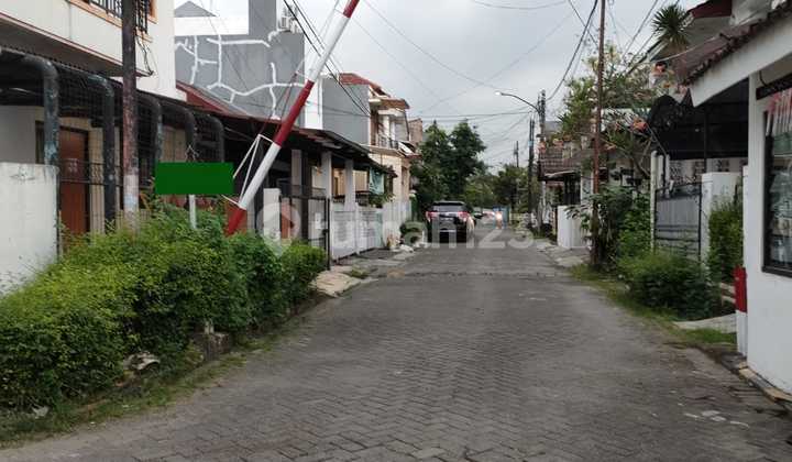 Full Boarding House Very Strategic Location Near Bintaro Station Sector 5 2