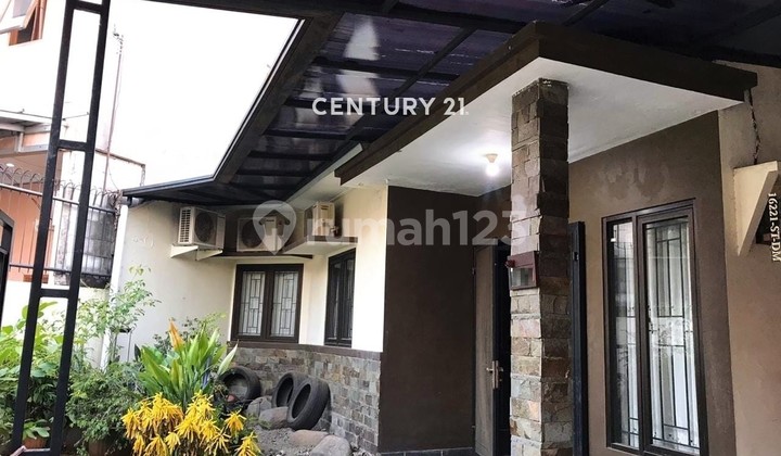 For Sale Cozy House in BSD Near Modern Market