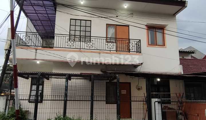 Full Boarding House Very Strategic Location Near Bintaro Station Sector 5