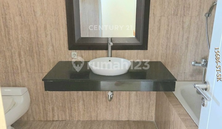 For Rent Ready-to-Occupy House in Kebayoran Bintaro 2