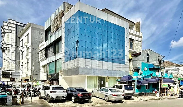 For Sale: Shophouse with Hook Position, Two-Frontage in Fatmawati and Cipete For Sale: Shophouse with Hook Position, Two-Frontage in Fatmawati and Cipete
