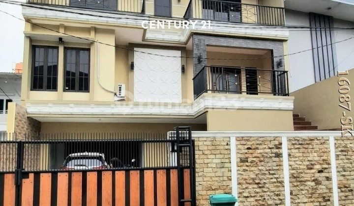 For Sale: Move-In Ready House in Meruya Selatan Complex, West Jakarta