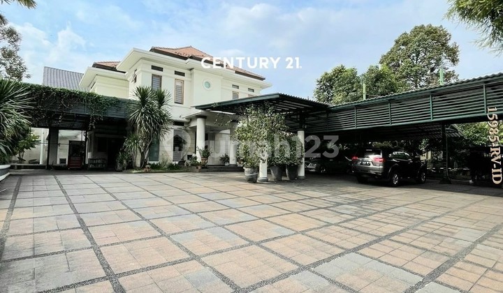 Rumah Mewah Tanah Luas di Jln Raya Antasari Jakarta Selatan Rumah Mewah Tanah Luas di Jln Raya Antasari Jakarta Selatan