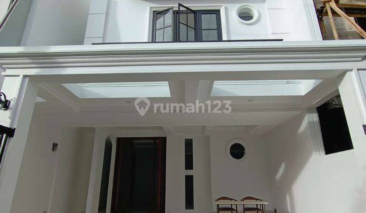 Rumah Baru 3 Lantai Dalam Komplek di Cinere 1