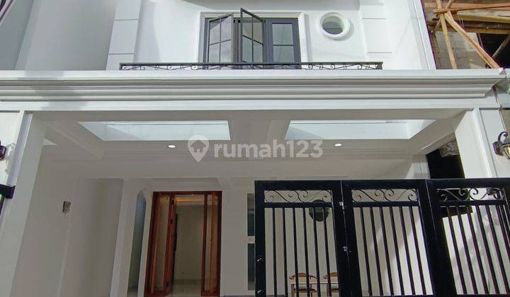 Rumah Baru 3 Lantai Dalam Komplek di Cinere 2